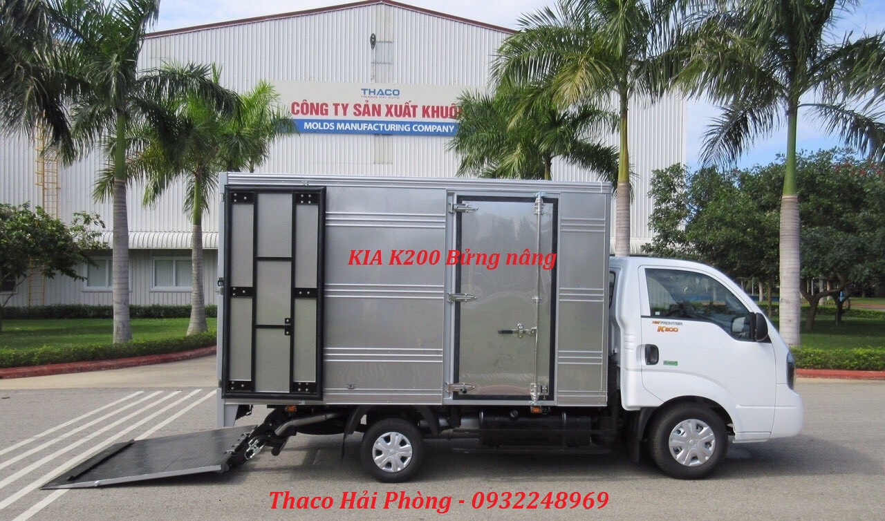 xe tải Kia K200 thùng kín bửng nâng hạ