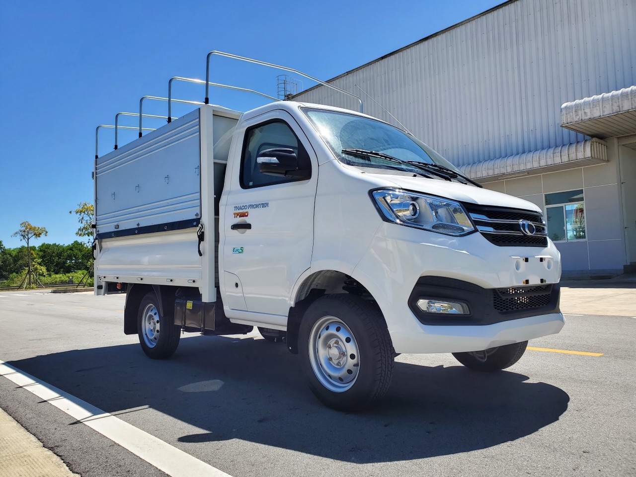 thaco tf220 mui bạt