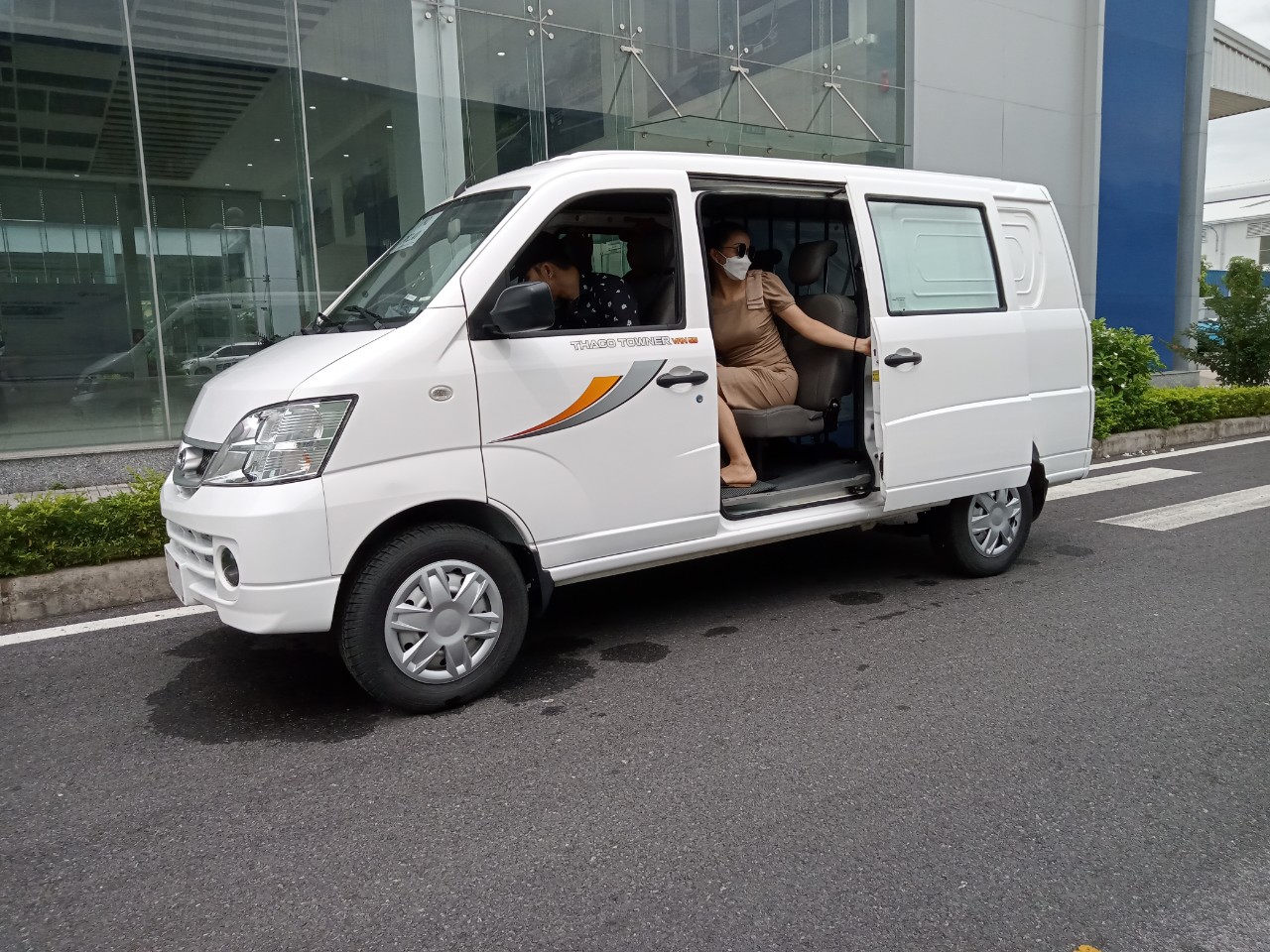 Towner Van 5 chỗ