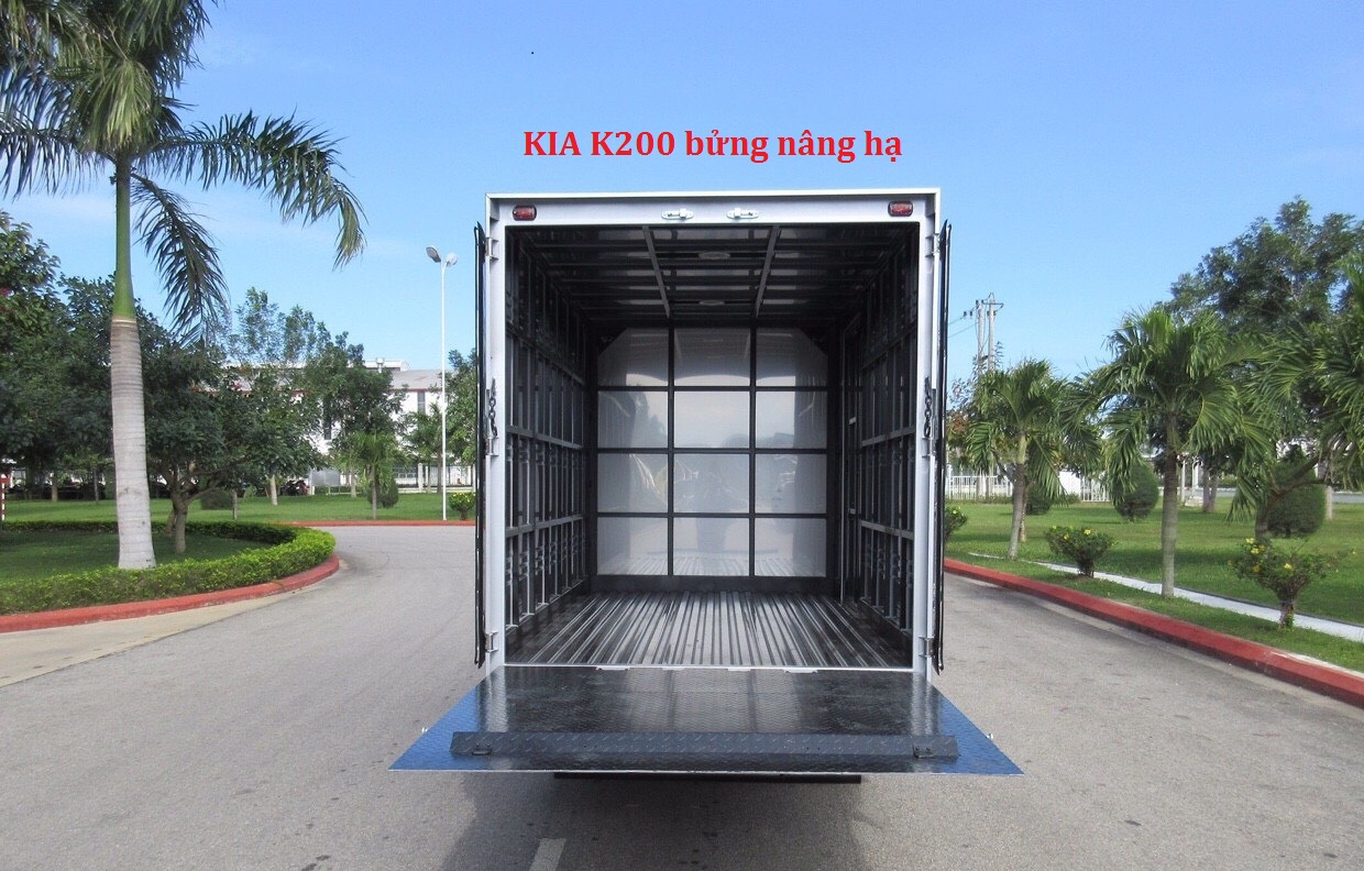 Kia thùng kín bửng nâng hạ